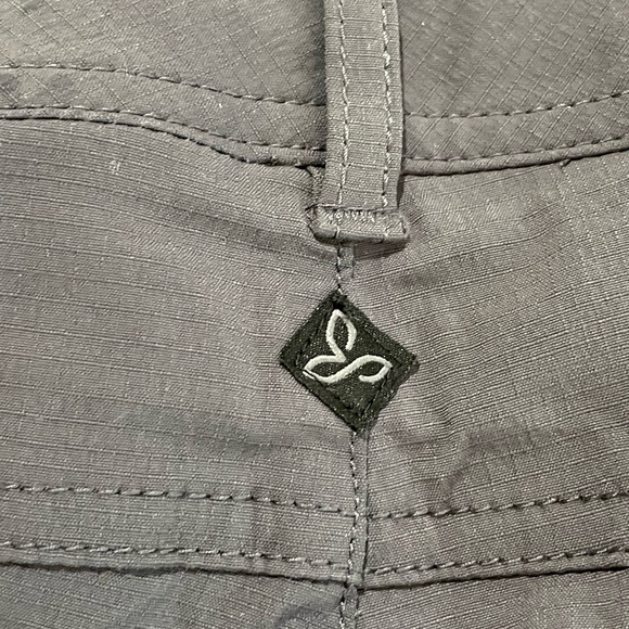 Prana Women’s Dark Gray Nylon Hiking Shorts Size 12 NEW without tags. - Picture 2 of 7